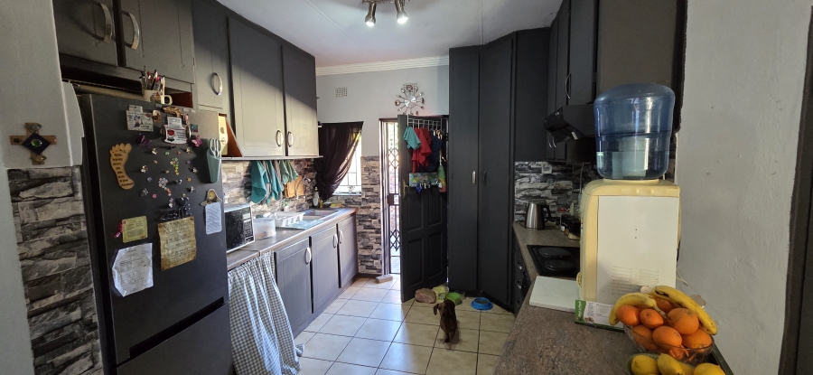 3 Bedroom Property for Sale in Beaconsfield Northern Cape